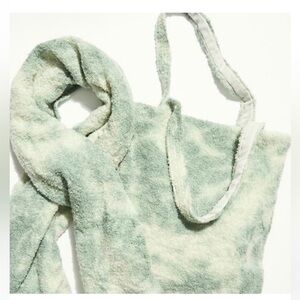 Free People Fuzzy scarf and tote